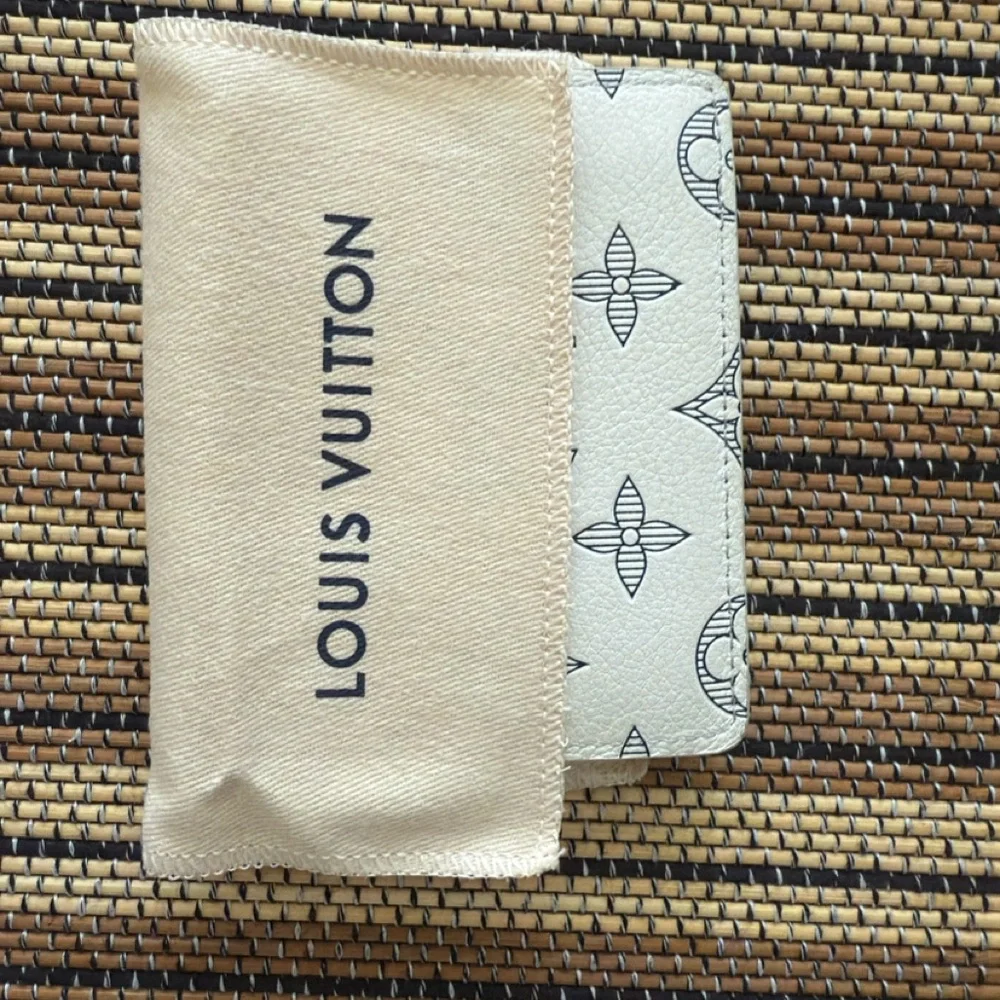 Louis Vuitton Orange and Cream Box - Picture 6 of 8